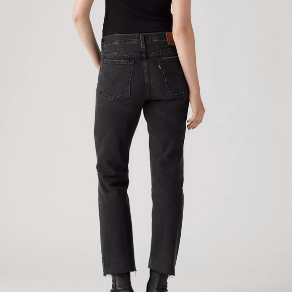 Levi's Wedgie Straight Black Denim Jeans - Picture 3 of 8